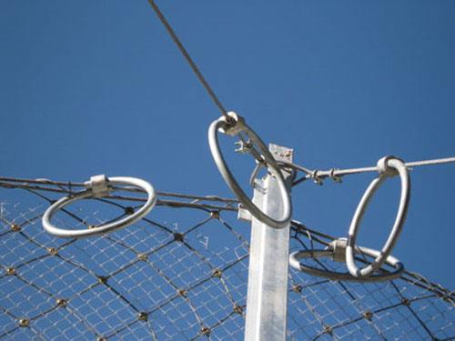 邊坡落石防護網(wǎng)后期如何防護使用 邊坡落石防護網(wǎng)后期如何防護使用