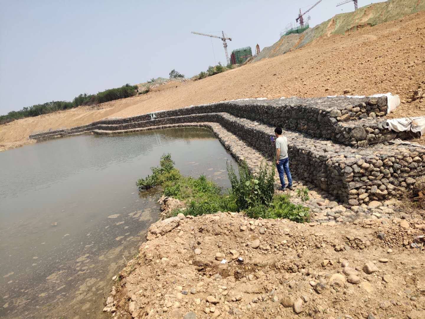 格賓網(wǎng)箱的性能優(yōu)勢(shì)特點(diǎn) 格賓網(wǎng)箱的性能優(yōu)勢(shì)特點(diǎn)